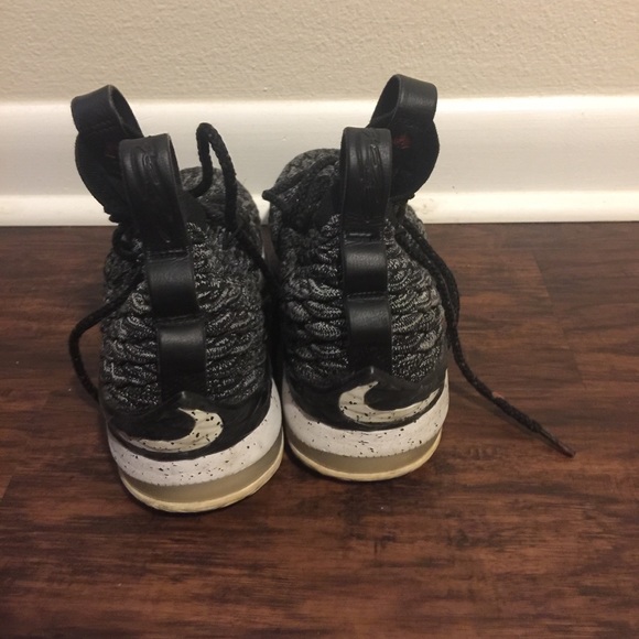 Nike lebron 15 Boys Sneakers Black & Taupe Size 5Y - Picture 2 of 8